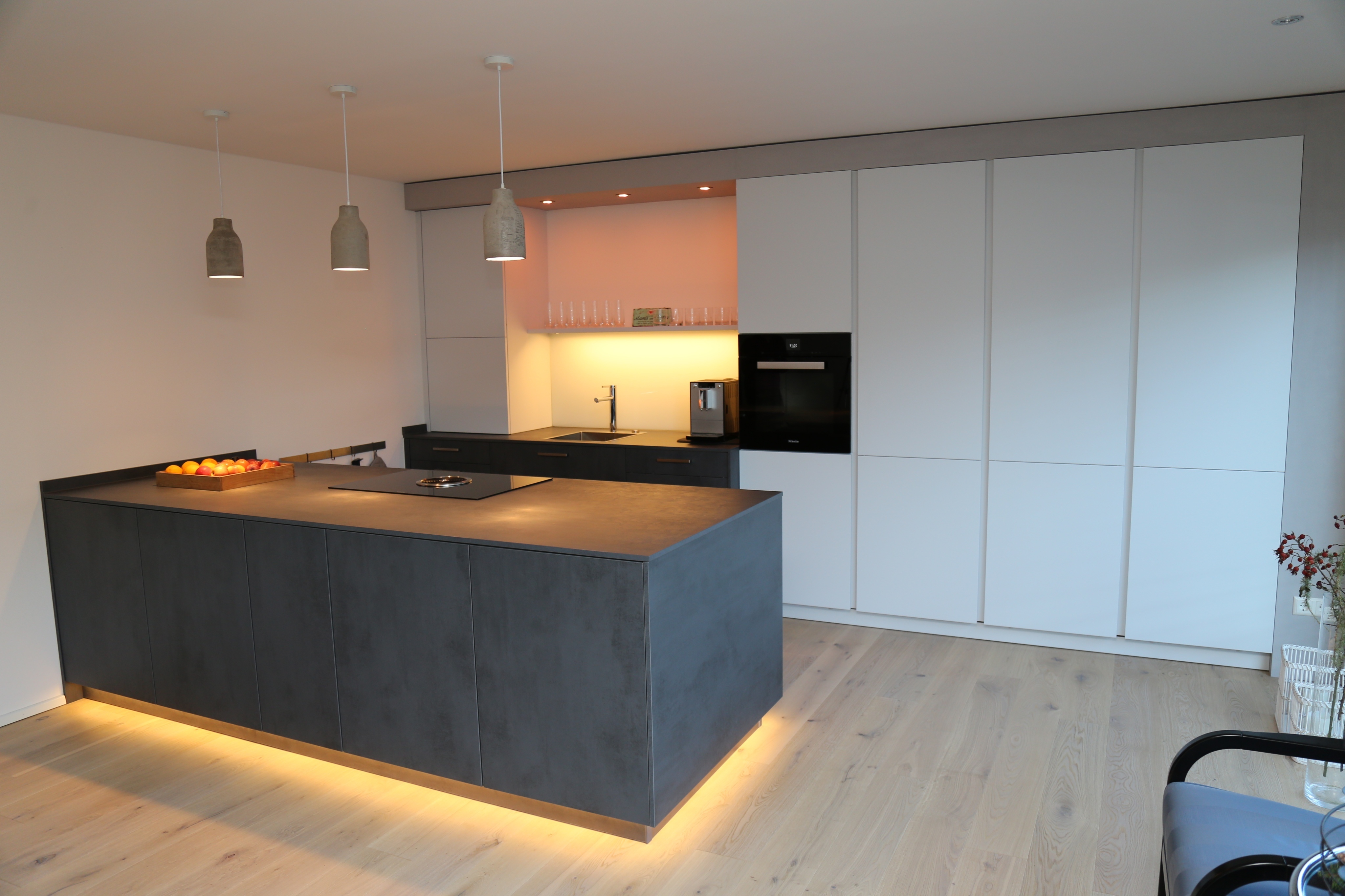 MODERN STYLE